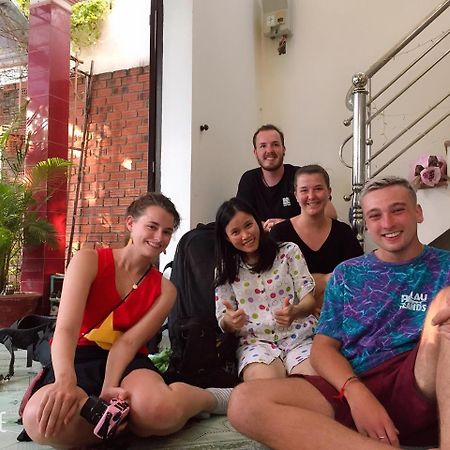 Holy Land Homestay Хойан Экстерьер фото