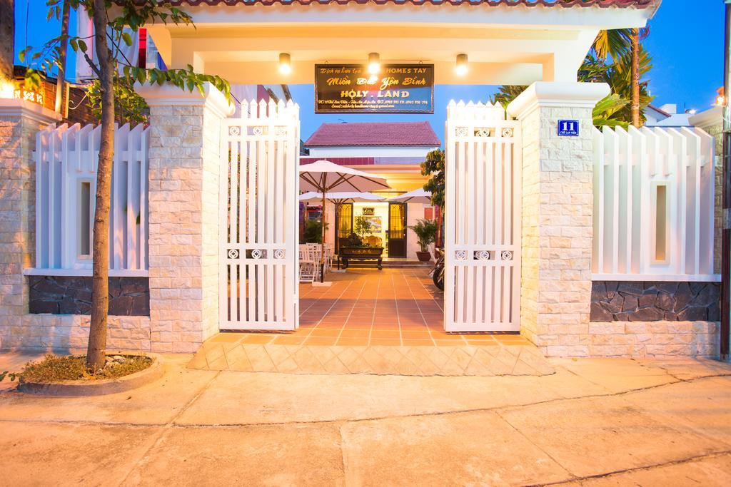 Holy Land Homestay Хойан Экстерьер фото