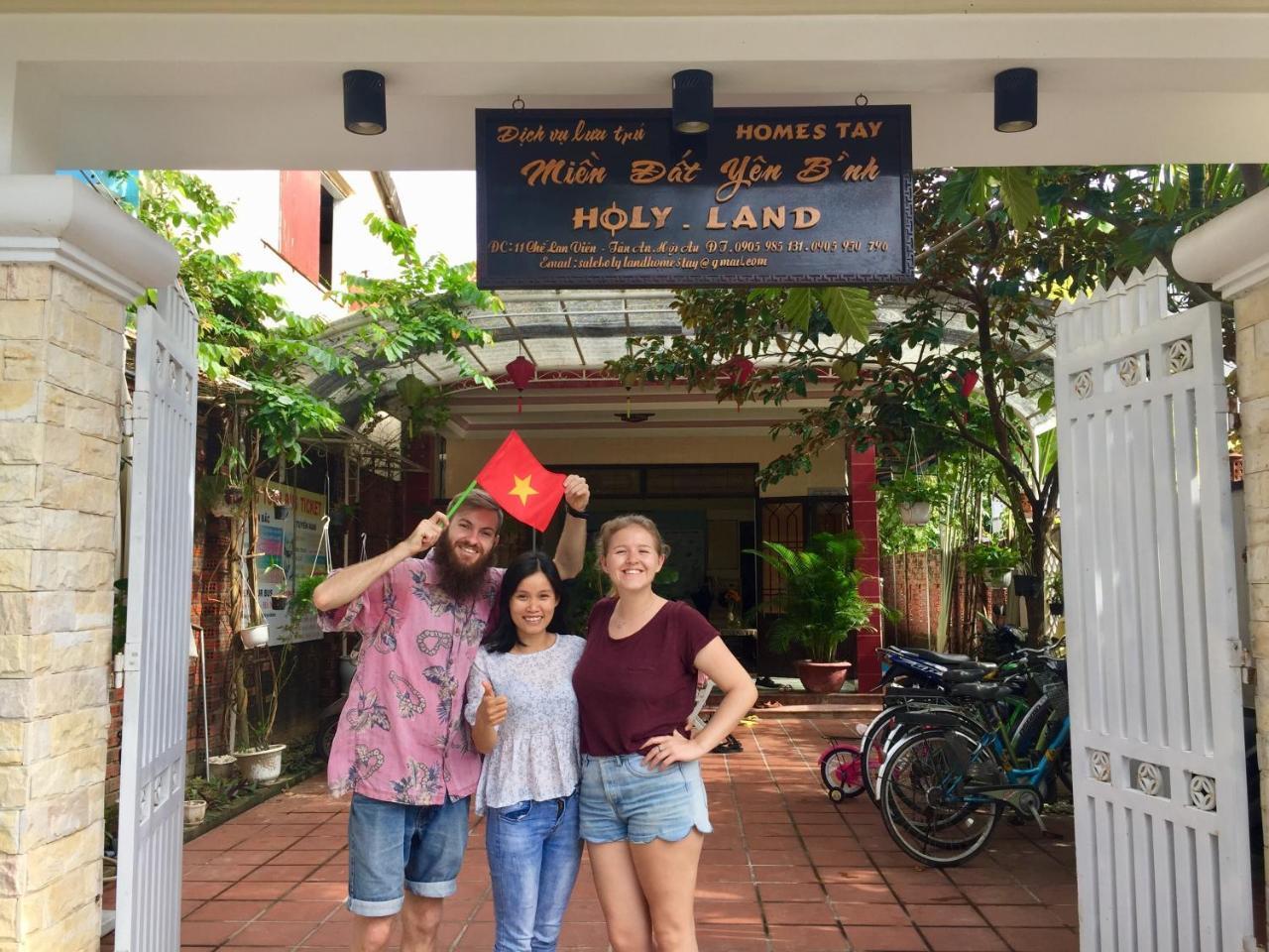 Holy Land Homestay Хойан Экстерьер фото